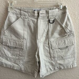 Columbia Women’s Short - Medium size